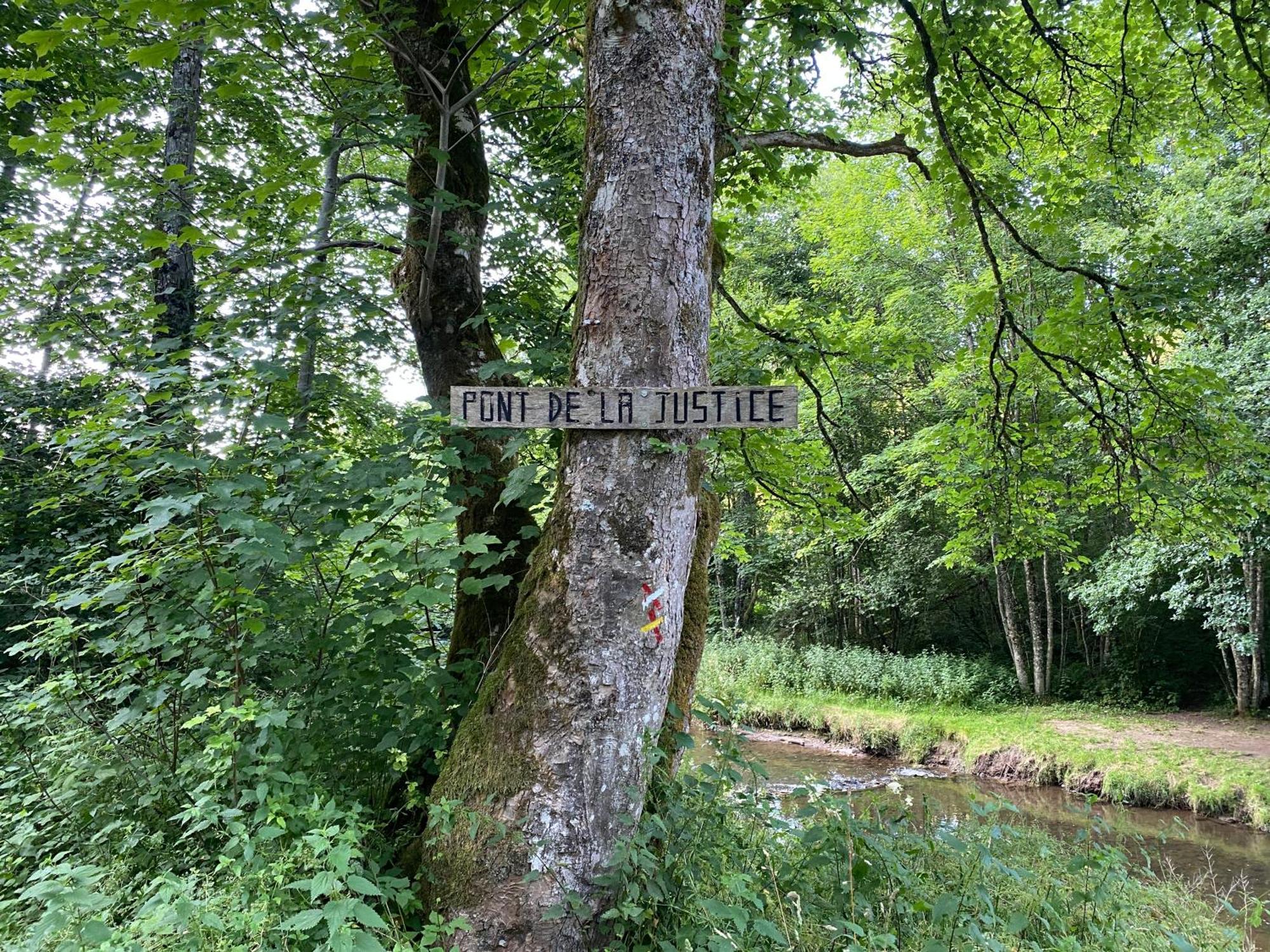 Holiday home L Abri Douillet *